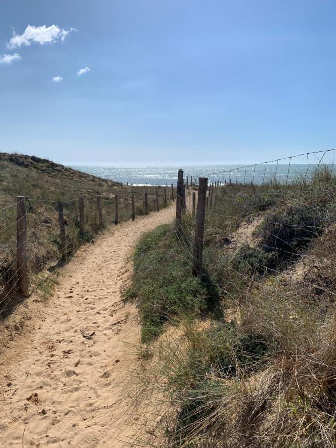 Maisonnette La Coti H5 Avec Piscine Interieure Chauffee, A 400 M De La Plage Et Menage De Fin Sejour Compris Saint-Georges-d'Oleron Exterior foto